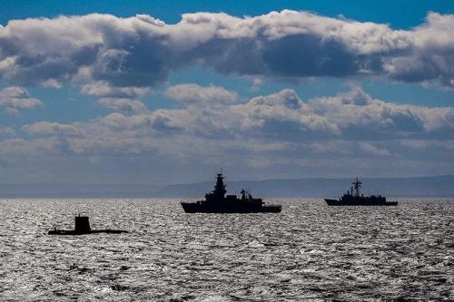 Ξεκίνησε το κυνήγι υποβρυχίων στη Μεσόγειο Θάλασσα – Οι πρώτες εντυπωσιακές εικόνες